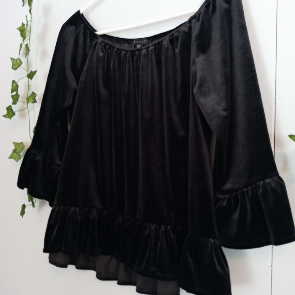Sanctuary Black Black Velvet Off Shoulder Top - Picture 7 of 12